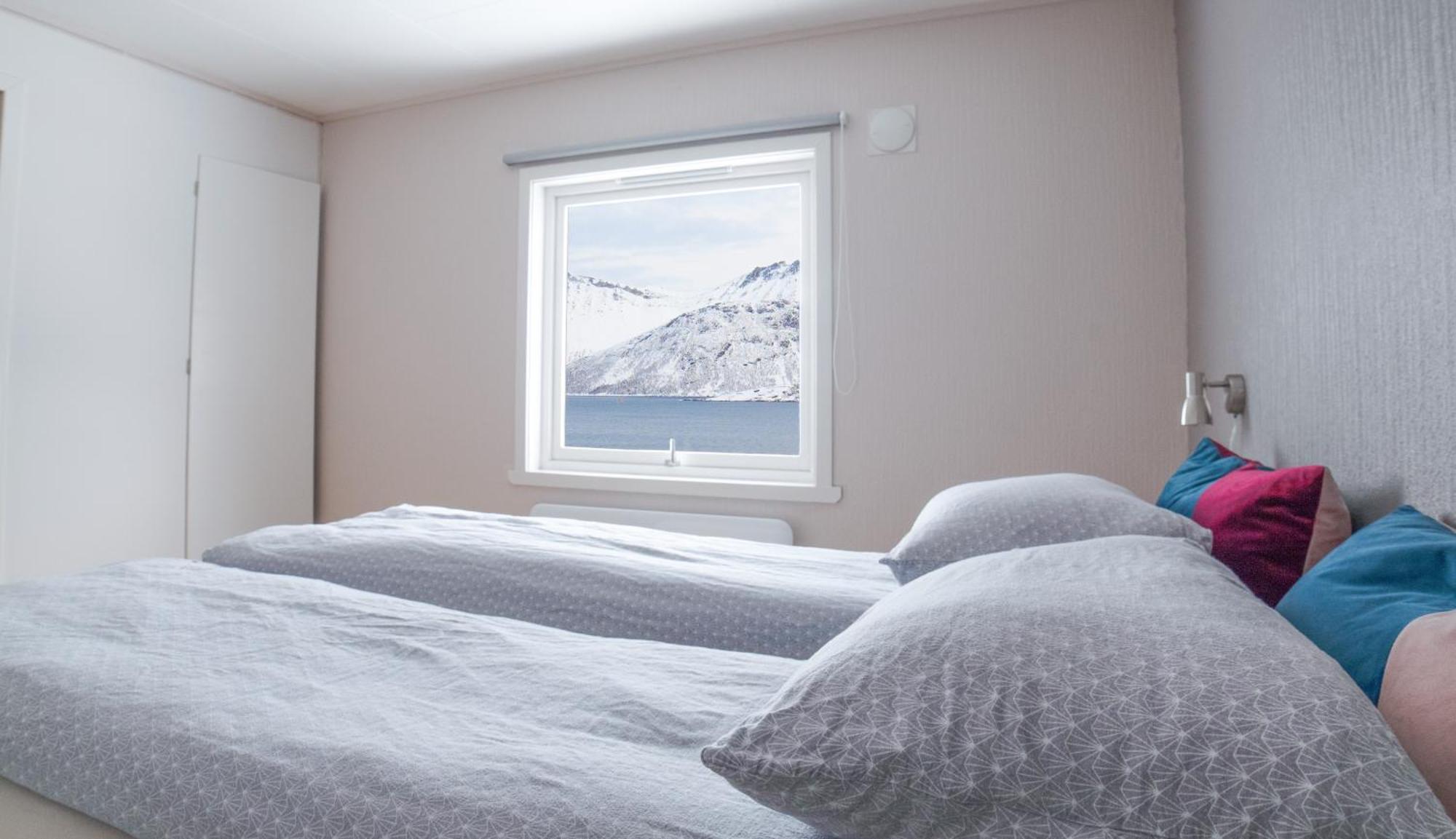 Segla Guesthouse - With View Of Fjord Fjordgard Oda fotoğraf